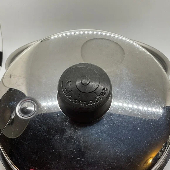 Saladmaster T304S Stainless Steel 2Qt Saucepan with Vapo Seal Lid - Picture 8 of 11